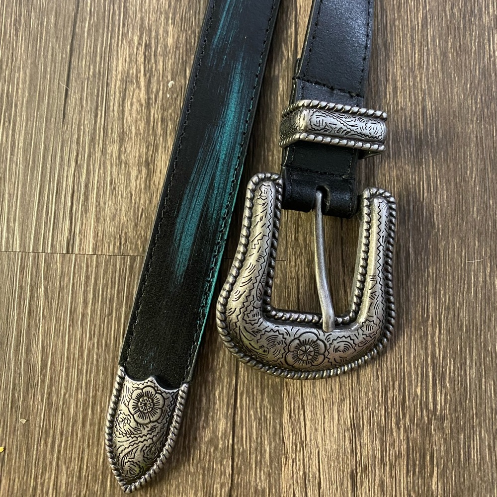 Black belt with turquoise accent